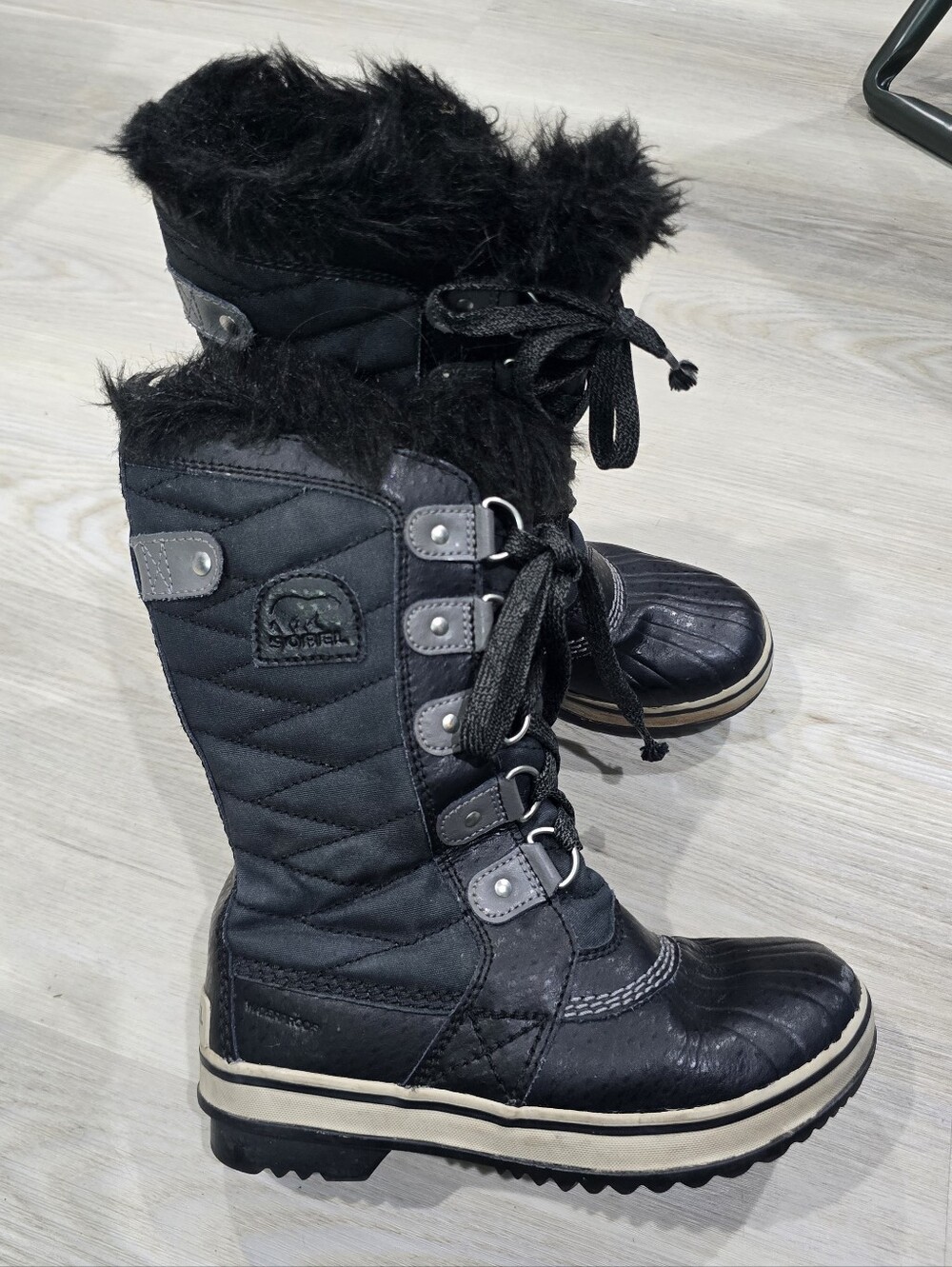 Sorel Tofino II Winter Boots Youth Size 1 Black Insulated Waterproof Lace Up